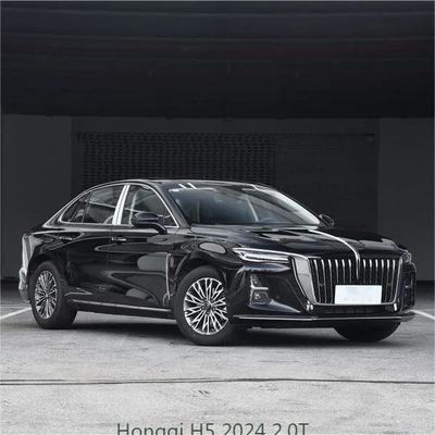 Bandiera Rossa Hongqi H5 2024 1.6-2.0L Auto a benzina MID-Size Sedan Luxury con 5 posti