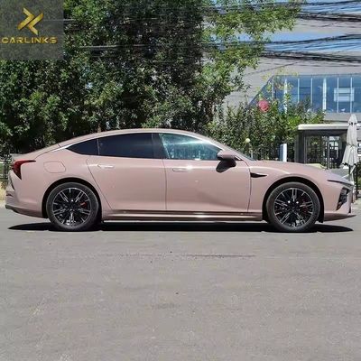 Hozon Neta 5 posti Piccolo SUV Veicolo energetico Nezha Aya Auto usata Velocità massima 101km/h