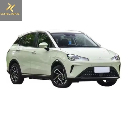 Made Neta Aya Mini EV 2023 Veicolo elettrico con caricabatterie EV gratuita e passo 2420mm