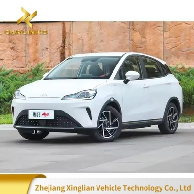 Aggiorna la tua guida Neta Nezha Aya 2023 Popular Small SUV con 318 km di autonomia