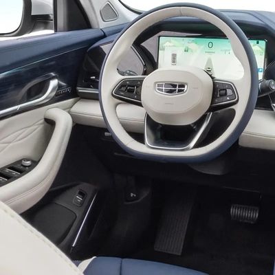 2023 Blue Jeely Xingyue L Fuel Vehicle 2.0t 4WD Flagship Geely Monjaro SUV per la Russia