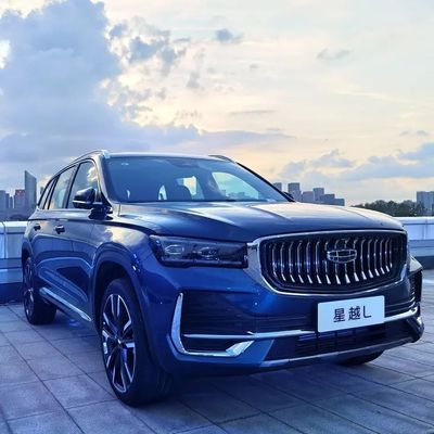 SUV 2023 Geely Monjaro Xingyue L 2.0td 4WD per gli appassionati di fuoristrada russi