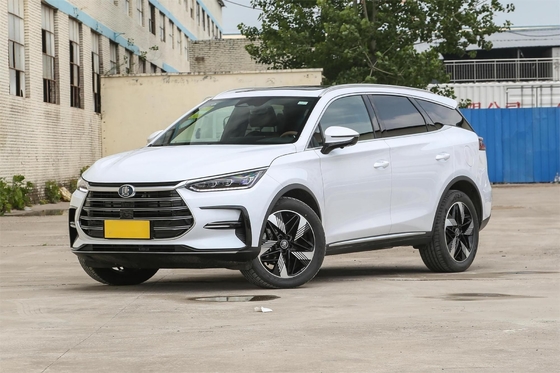 2024 Byd Tang Electric EV Champion Edition SUV con autonomia di 730 km e guida a sinistra