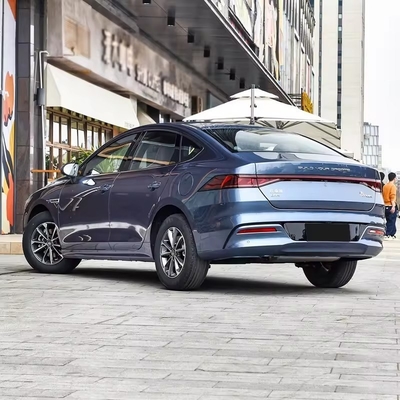 316 Nm coppia massima del motore Auto elettrica con batteria al litio da fornitori cinesi