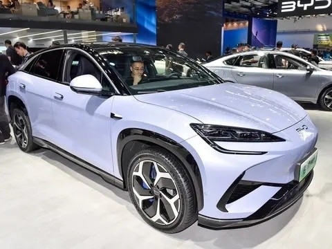 Guida sinistra 2024 Byd Sea Lion 07EV con 610 km di autonomia elettrica e 235/50 R19 Dimensione pneumatica