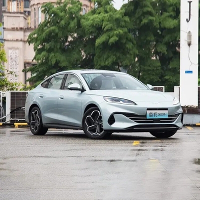 Auto elettrica ibrida plug-in 2024 Byd Seal 06 Dm-I 4 porte 5 posti Sedan 2100 Km chilometraggio