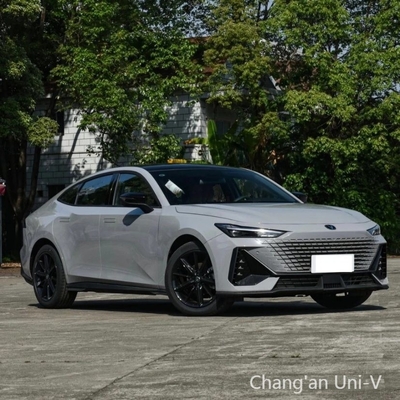 Changan Uni-V Idd 1.5t 2023 Fast Electric Hybrid  Car con funzionalità fuoristrada