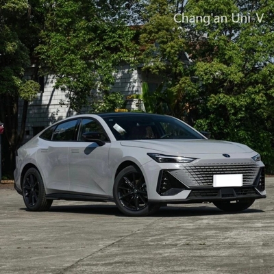 2023 Changan Uni-V Intelligent Electric Idd Plug-in Hybrid 1.5t 113km Auto compatta