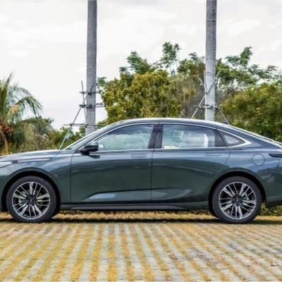 Changan Qiyuan A05 Compact 1.5L Plug-in Hybrid Fast Charging Sedan La scelta perfetta