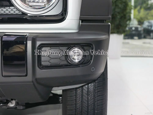 2024 Yk Motors Tank Direct Supply SUV compatto con 5 posti e sistema di frenata meccanico