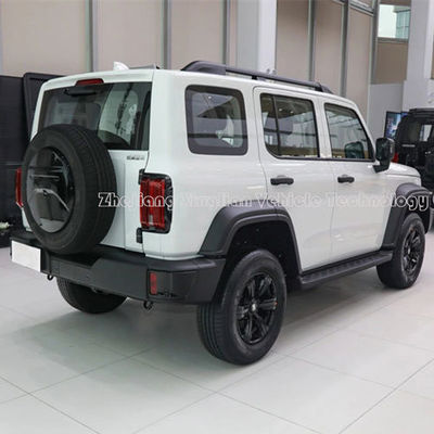 Cisterna 300 Auto cinese 8 velocità 227HP 5 posti SUV a benzina con sistema di frenata meccanica