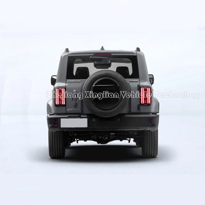 Disposizione 2.0-2.6L Serbatoio automatico 300 500 4WD 5 posti edizione City SUV Auto fuoristrada