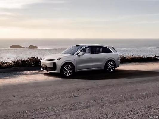 2024 Lixiang L6 PRO Luxury Electric SUV Hybrid Energy Vehicle 4X4 5 posti Max Air Ultra Large Size Pre-Sale Li Auto Vehicle