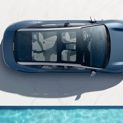 2023 Anno Geely Zeekr 007 Giallo 4X4 2WD Smart 100 Kw EV  Electric Car Seats 5-7