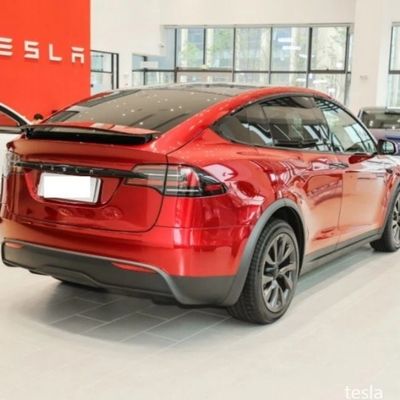 1000-1600cc Tesla Model Y 5 posti Auto elettrica con sistema di frenata elettromagnetica