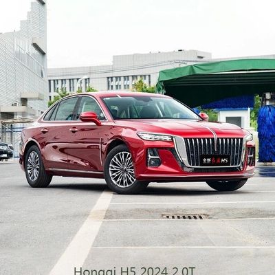 Usata 2024 Luxury Hongqi H5 2.0t 1.5t Gasoline Hybrid Car MID-Size Sedan Bandiera rossa H5