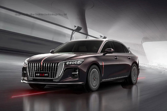 2024 Hongqi H5 1.5t 2.0t 1.5 Hev ibrido 4 porte 5 sedili berlina auto elettriche a benzina