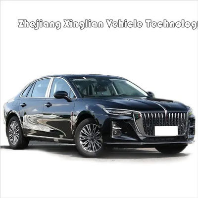 Modello Hongqi H5 2.0t preferito dal cliente con motore turbo, cambio automatico, sterzo sinistro