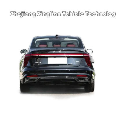 Modello Hongqi H5 2.0t preferito dal cliente con motore turbo, cambio automatico, sterzo sinistro