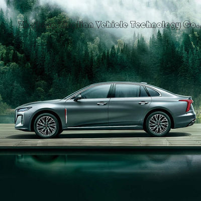 Modello Hongqi H5 2.0t preferito dal cliente con motore turbo, cambio automatico, sterzo sinistro