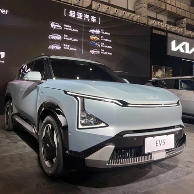 Sistema di frenatura elettromagnetico e caratteristiche all'avanguardia per auto elettrica KIA EV5 personalizzabili