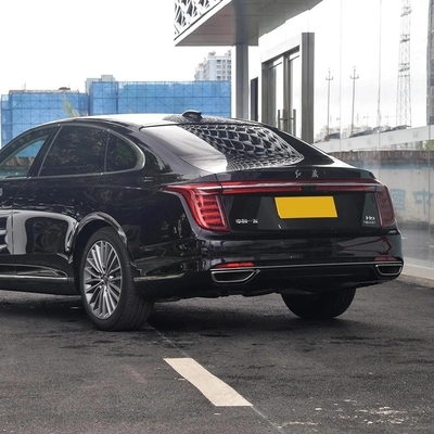 Modello di veicolo Hongqi H9 a benzina a sterzo sinistro con FWD e motore a combustibile