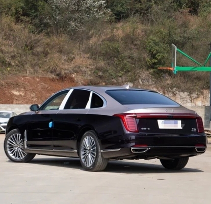 FAW Hongqi H9 Veicoli energetici Intelligent Vehicle Hardware System EV Car 2920mm Base rotabile