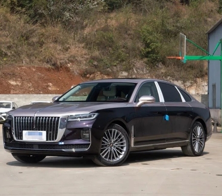 Energy Electric Car Hongqi E-HS9 6 posti Bianco veicolo a quattro ruote con trazione FWD