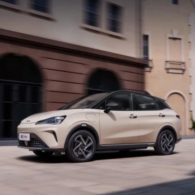 Tipo di carrozzeria chiusa 2023 715 km Neta S Nezha Neta S Plus 4WD Electric Super EV Car