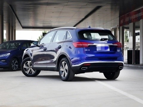 Hongqi HS5 2023 Veicolo commerciale domestico da 2,0 t per la certificazione Mgnt ISO14001