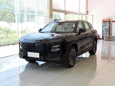 SUV compatto da 1,5 t a 1,6 t con sistema di frenata elettromagnetica ≤ 1 anno