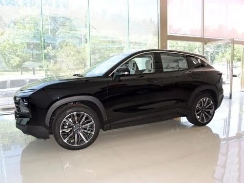 SUV compatto da 1,5 t a 1,6 t con sistema di frenata elettromagnetica ≤ 1 anno