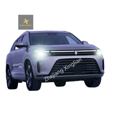 SUV di lusso a quattro ruote motrici a 5 porte e 6 posti con cilindrata 1000-1600 cc e volante sinistro