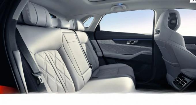 Chang′an Uni-K Cheap Price Classic Car Micro SUV Gasoline Car Sedan Car