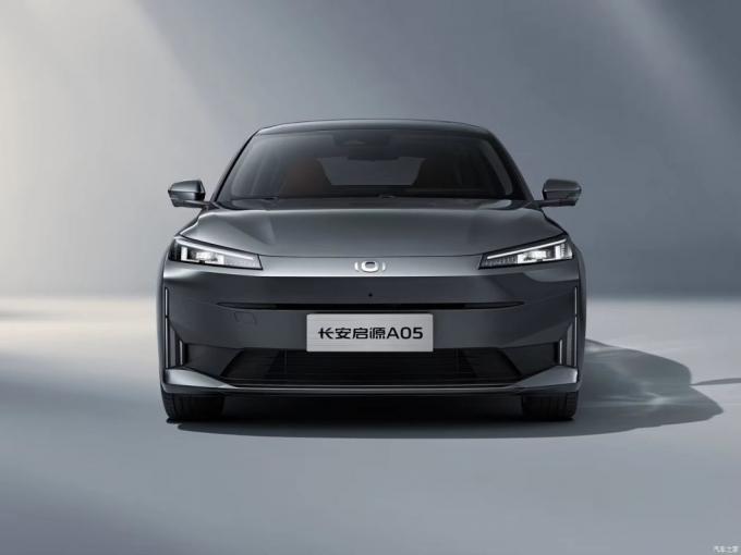 A05 Hot Salechang ′an Qiyuan A05 Cars Chang′an Qiyuan A05 Compact Plug-in Hybrid Fast CH 1.5t New Energy Vehicle