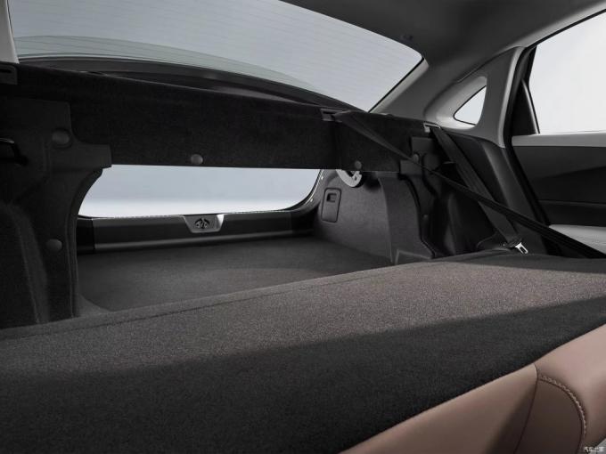 A05 Hot Salechang ′an Qiyuan A05 Cars Chang′an Qiyuan A05 Compact Plug-in Hybrid Fast CH 1.5t New Energy Vehicle