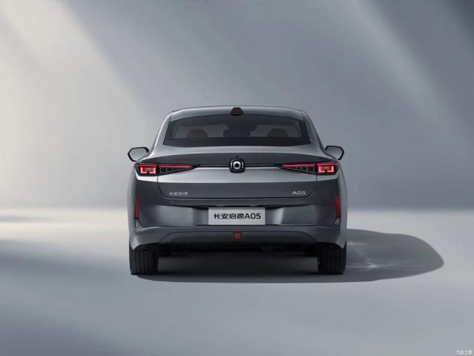 A05 Hot Salechang ′an Qiyuan A05 Cars Chang′an Qiyuan A05 Compact Plug-in Hybrid Fast CH 1.5t New Energy Vehicle