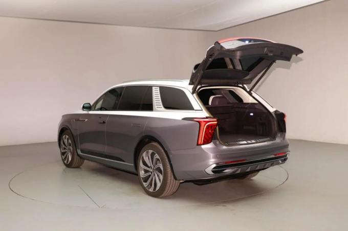 2022-2024 Hongqi E-HS9 SUV Electric Car China′s New Energy Vehicle 4-7 Seats
