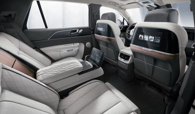 2022-2024 Hongqi E-HS9 SUV Electric Car China′s New Energy Vehicle 4-7 Seats